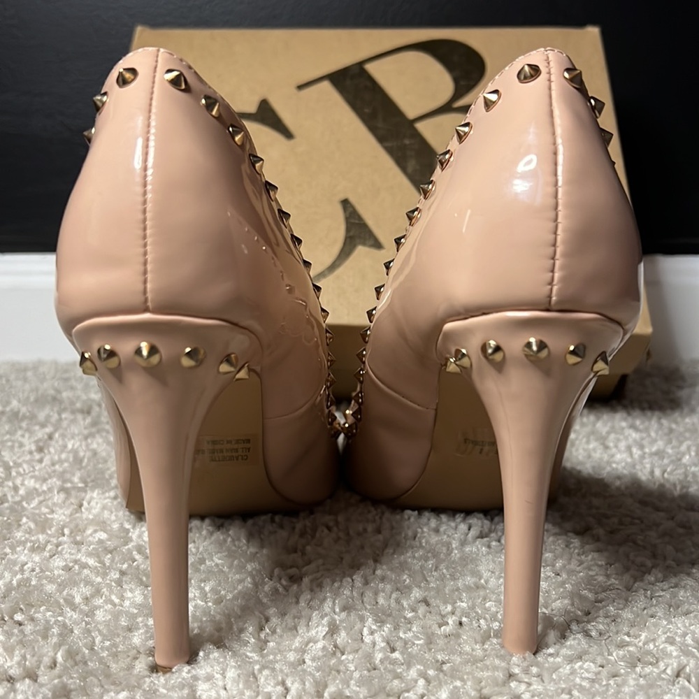 Claudette Heels - Picture 4 of 9